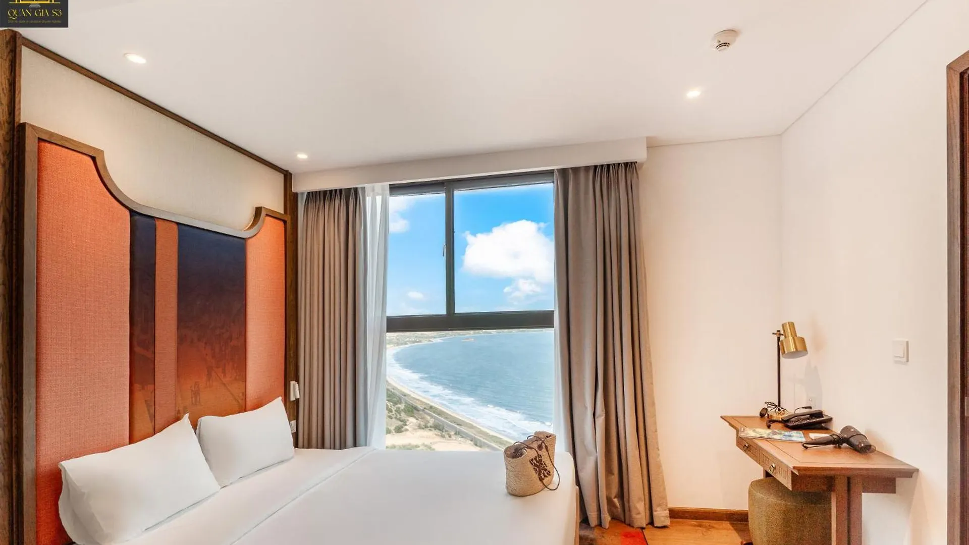 Hotel Mandala Oceanfront Driftwood Resort Phan Thiet